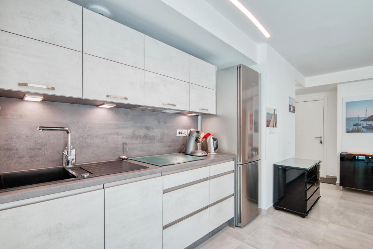 Apartment O Fil De L'eau - Standing Vue A08 T2 *